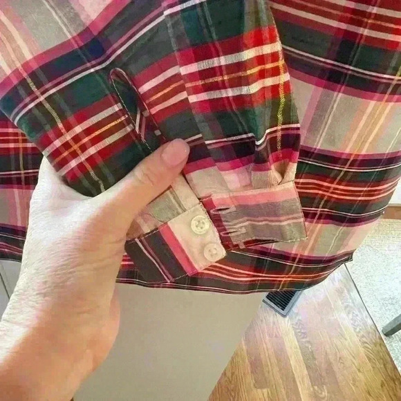 Crown & Ivy Plaid Blouse Women’s Small, Excellent Condition - Picture 5 of 10
